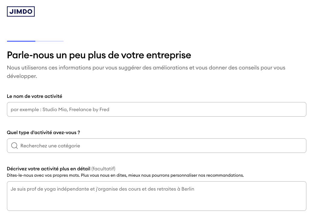 Capture d’écran de l’étape Parlez-nous de votre activité dans l’assistant Jimdo, où les utilisateurs saisissent le nom de leur entreprise, choisissent une catégorie et ajoutent éventuellement une description